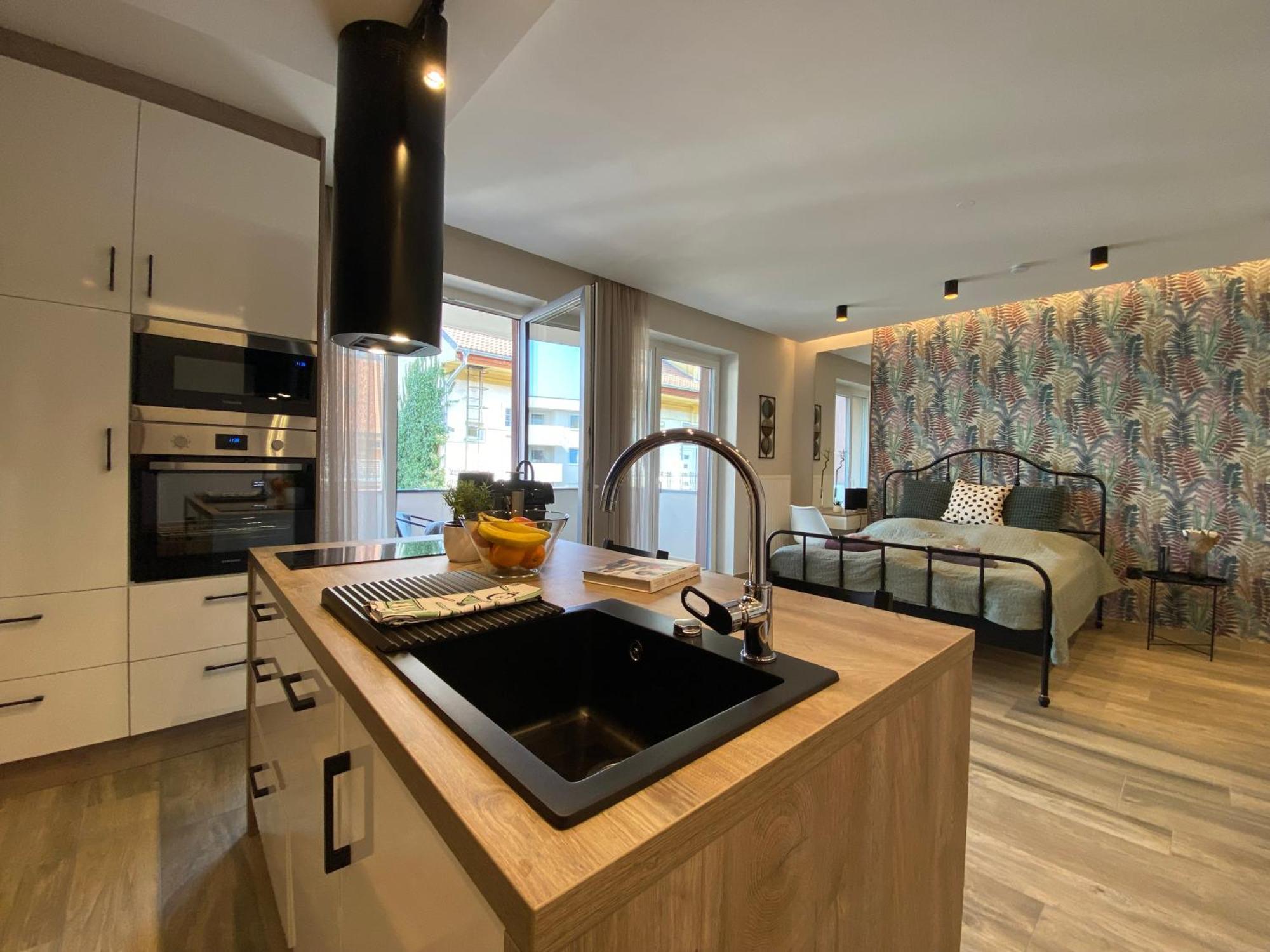 T27 Apartments Free Parking Ingyenes Zart Parkolo Gyor Bagian luar foto