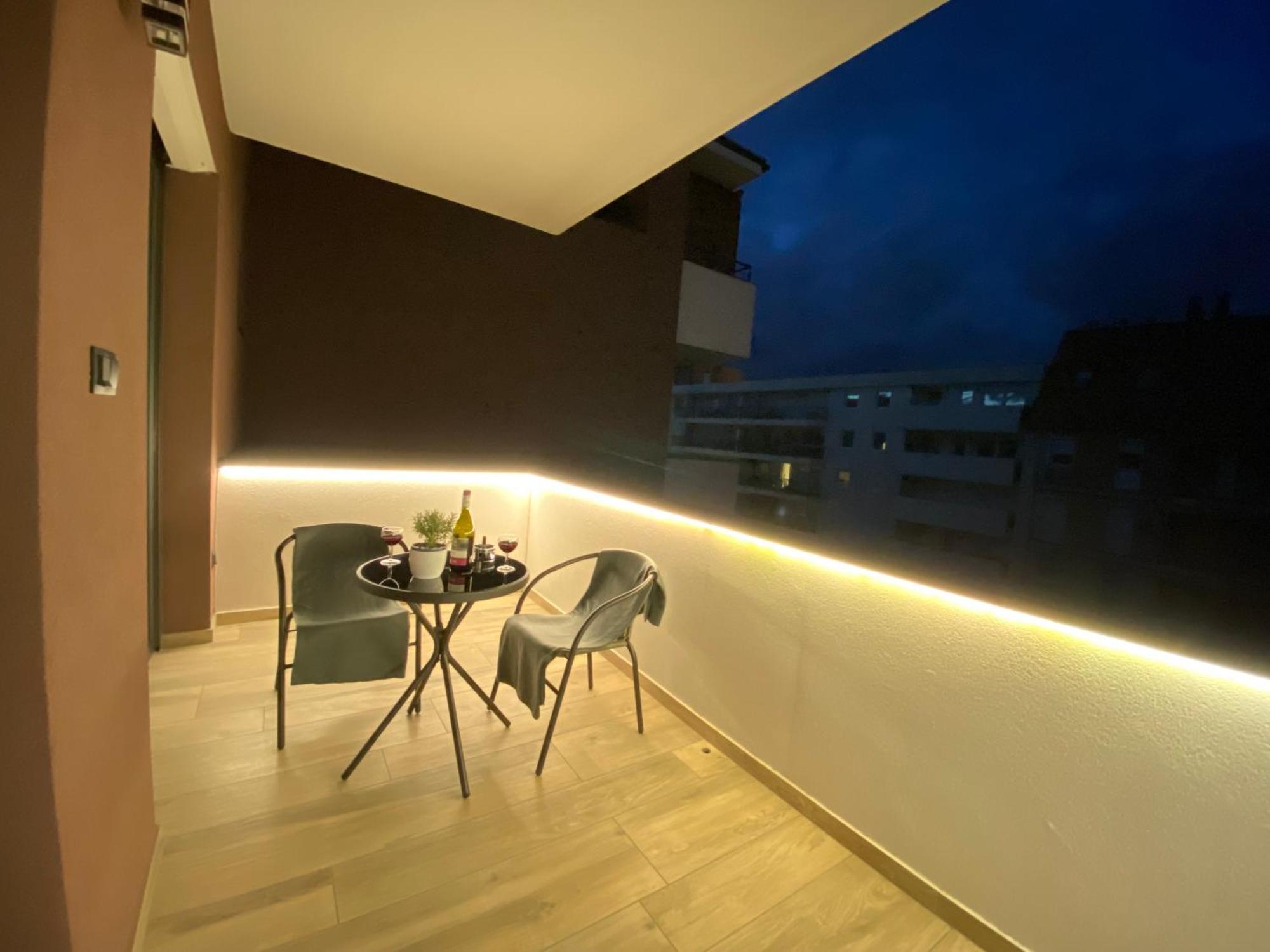 T27 Apartments Free Parking Ingyenes Zart Parkolo Gyor Bagian luar foto
