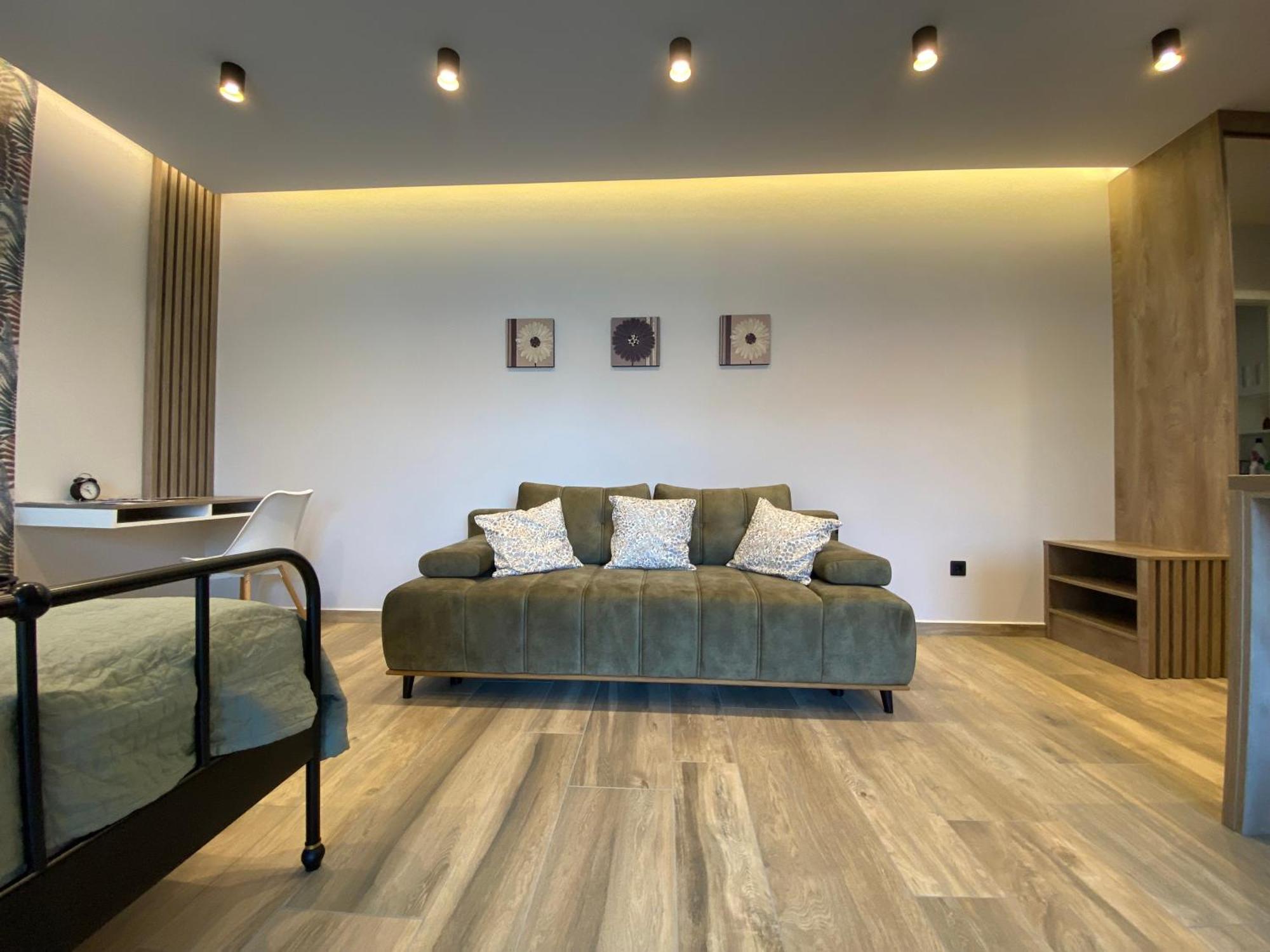 T27 Apartments Free Parking Ingyenes Zart Parkolo Gyor Bagian luar foto