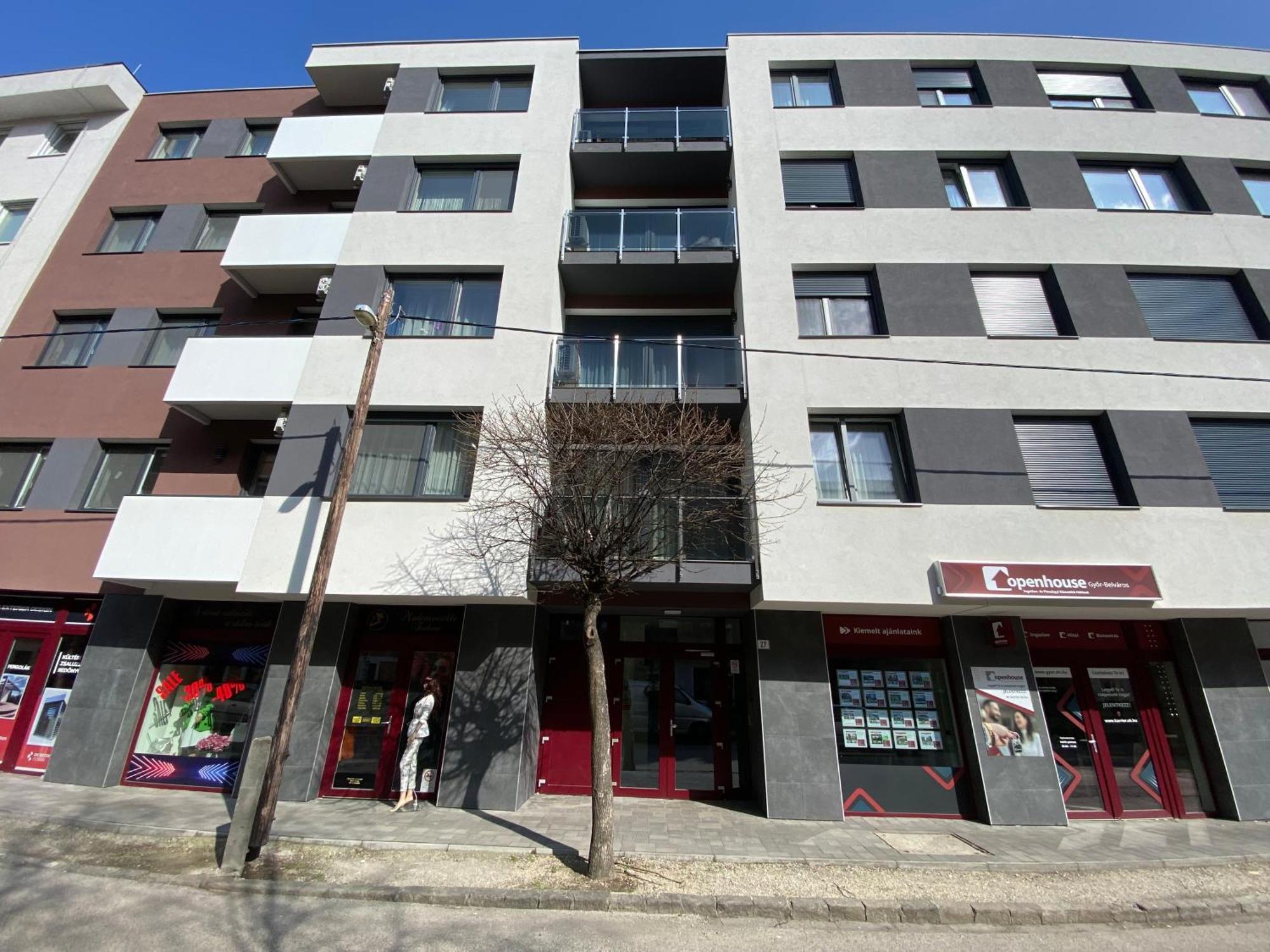 T27 Apartments Free Parking Ingyenes Zart Parkolo Gyor Bagian luar foto